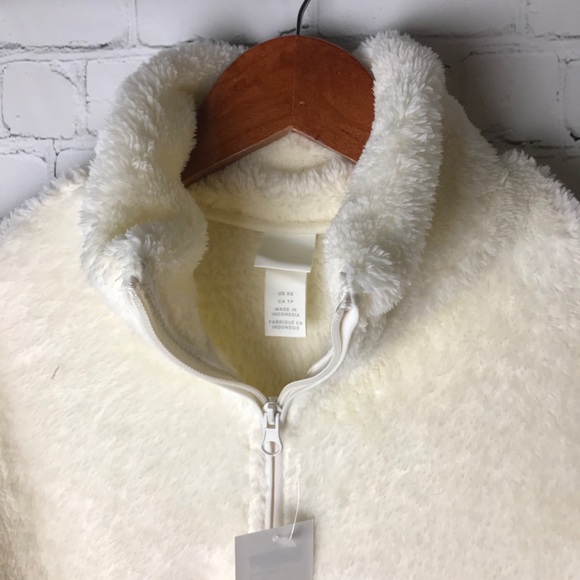 H&M Faux Shearling Sweater - Picture 6 of 11